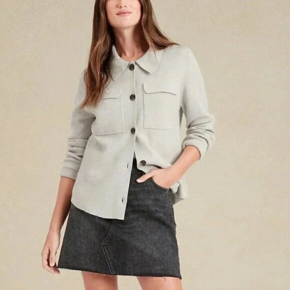 Banana Republic Denim Mini Shirt with Raw Hem Black Size 4 - Picture 2 of 11